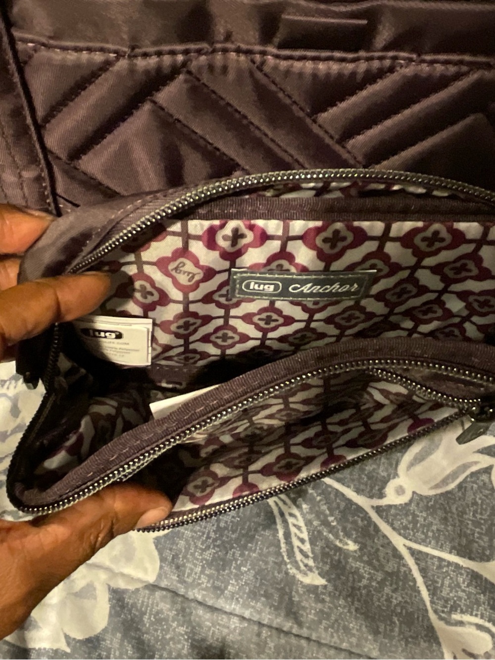 NWOT Catamaran Tote Bag & Removable Pouch, Plum - Picture 3 of 10